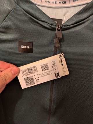 NUEVOS Lote dos maillots GOBIK (Infinity/CX Solid)