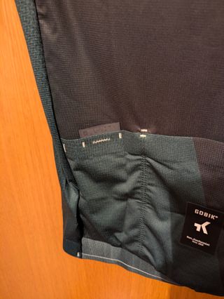 NUEVOS Lote dos maillots GOBIK (Infinity/CX Solid)