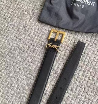 Cinturón Saint Laurent Negro y Dorado