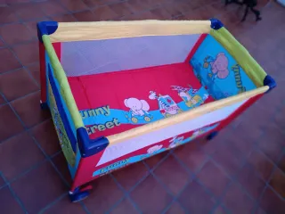 Cuna de viaje con doble altura