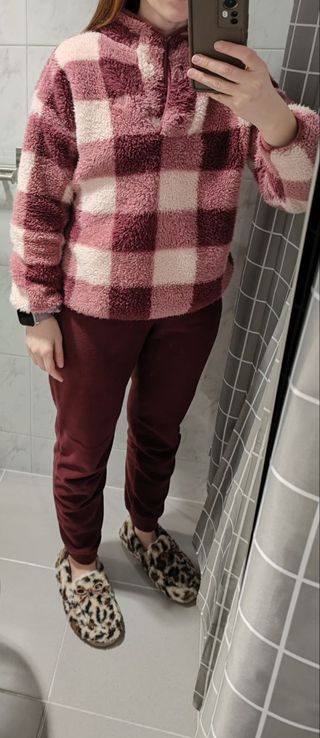 Pijama Polar WomenSecret x La Vecina Rubia-2piezas