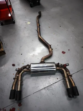 Escape Audi A3,S3 Armytrix con válvulas en 3"