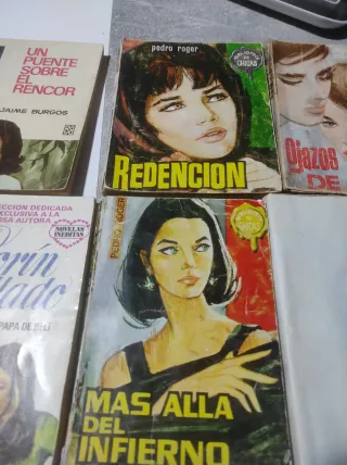Lote de 10 novelas románticas variadas