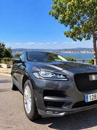 Jaguar F-Pace 2016