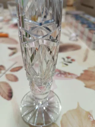 Jarrón de cristal tallado