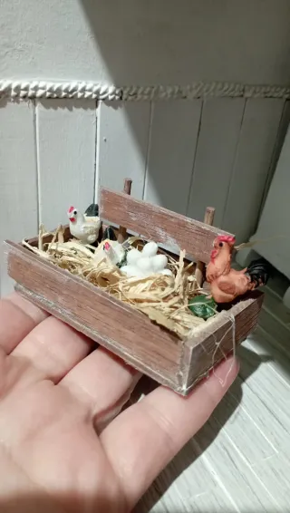 Miniatura Pollaio Galline Uova Dollhouse 1:12