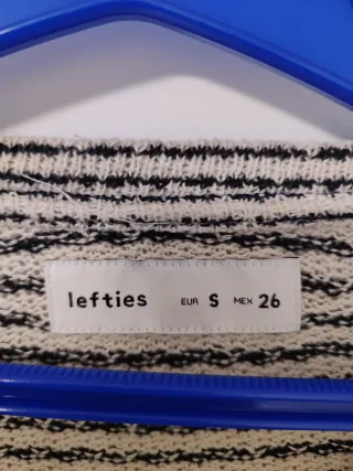 Jersey rayas blanco y negro con volantes