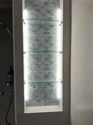 Caja con 25 baldosas decorativas azules