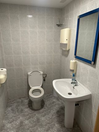 Traspaso Bar de Tapas con Terraza 25 Mesas – Centr