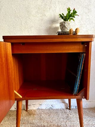 Piccolo mobile vintage scandinavo Mid Century