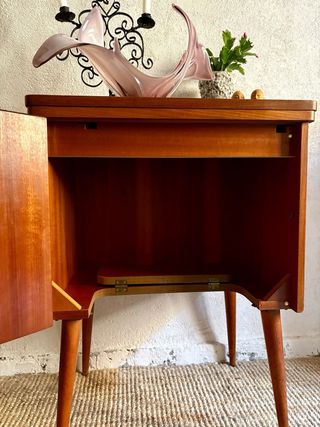 Piccolo mobile vintage scandinavo Mid Century