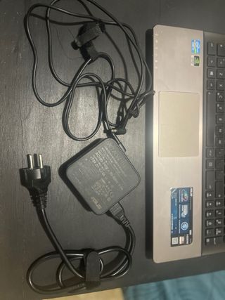 Portátil Asus K55V i7 Windows 10