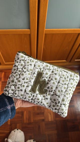 Neceser personalizado con inicial