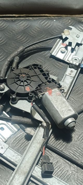 Elevalunas Seat Ibiza II 2000 Del. Izq.