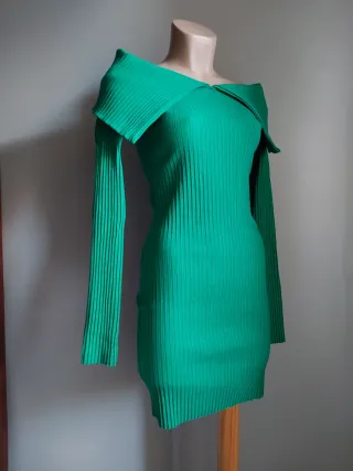 Vestido verde Bershka talla L