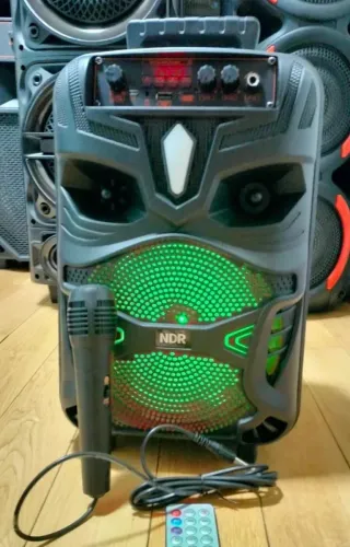 Altavoz Bluetooth Portátil con Micrófono