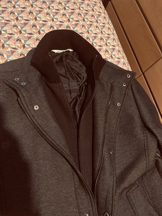Abrigo gris hombre