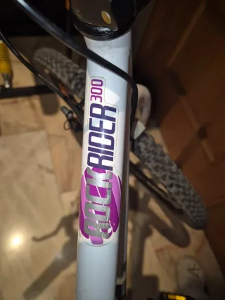 Bici montaña junior Btwin blanca