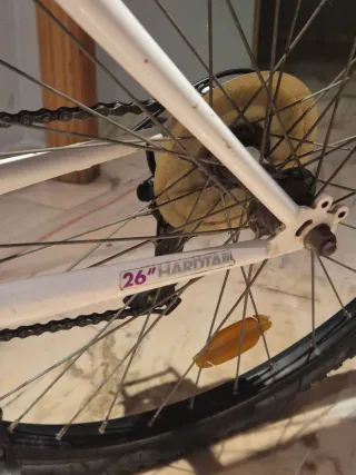 Bici montaña junior Btwin blanca