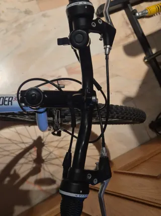 Bici montaña junior Btwin blanca