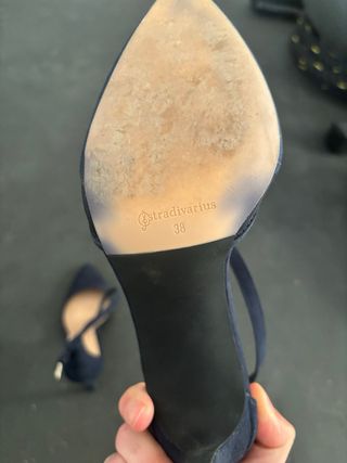 Tacones azules Stradivarius