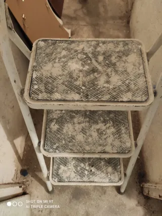 Escalera de hierro plegable