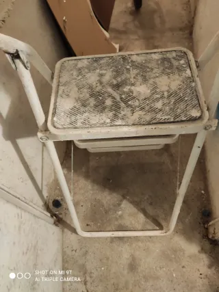 Escalera de hierro plegable