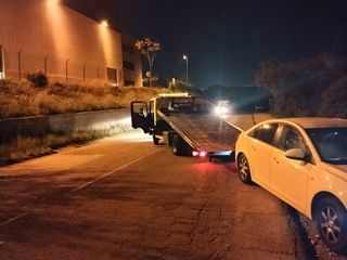 Servicio de grúa asistencia en carretera,,63651718