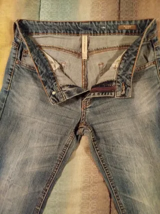 Pantalón vaquero azul