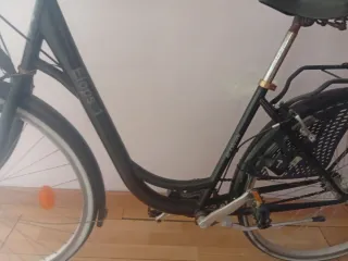 Bicicleta urbana negra