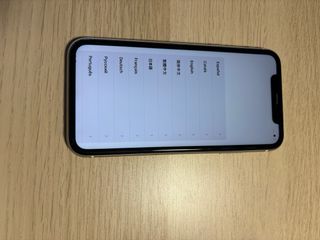 iPhone 11 Blanco con Caja y Cargador originales