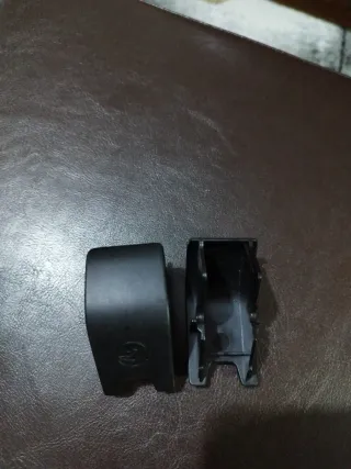 Tapa Isofix Audi  Original A3 2013-2020 Negra