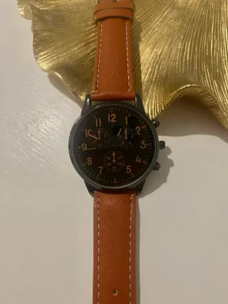 Relógio Elegante Novo - Castanho/Dourado por 10€