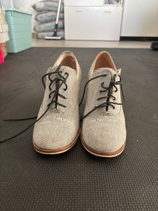 Zapatos de cordones para mujer