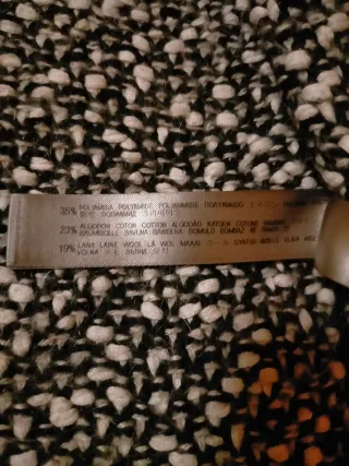 Chaqueta Uterqüe estilo Chanel