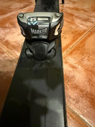 Esquís K2 Freestyle 174 cm + fijaciones