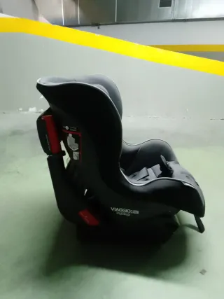 Silla de coche Peg Perego gris