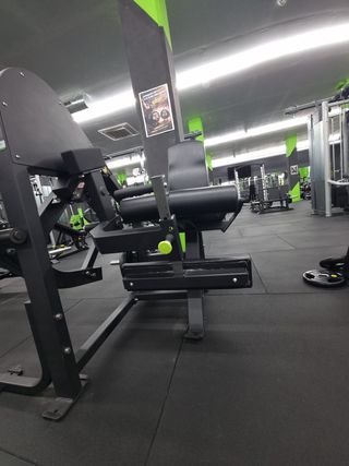 Banco de pesas ajustable para gimnasio