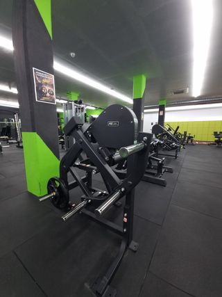 Banco de pesas ajustable para gimnasio