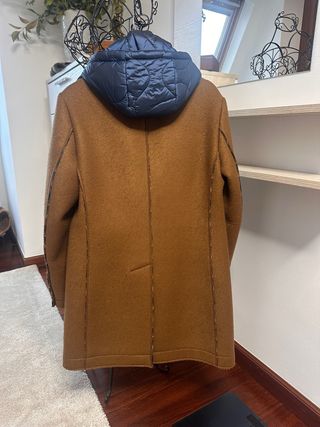 Abrigo BOB Marrón con Chaleco Azul