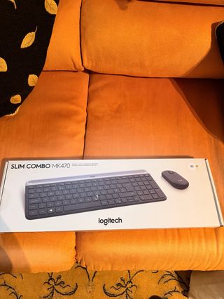 Logitech MK470 Combo Teclado y Ratón Nuevo