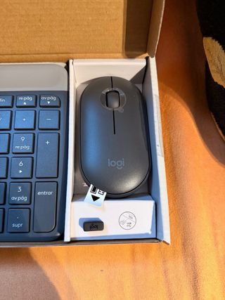 Logitech MK470 Combo Teclado y Ratón Nuevo