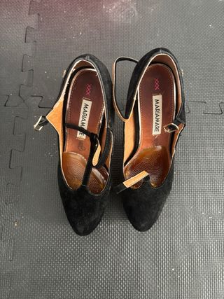 Tacones negros mujer