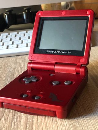 GBA SP Ed. Pokémon Roja