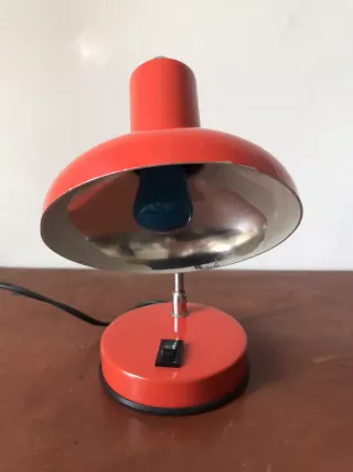 Lampada da tavolo Veneta Lumi rossa abat-jour