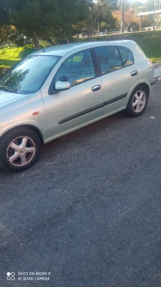 Nissan Almera 2002
