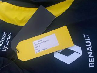 Cazadora Renault Sport oficial