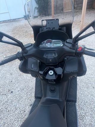 Moto Kymco Xciting 400i