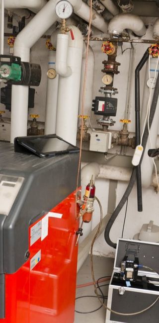 Servicio técnico limpieza caldera gasoil pellet
