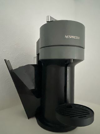 Cafetera Nespresso Vertuo Negra